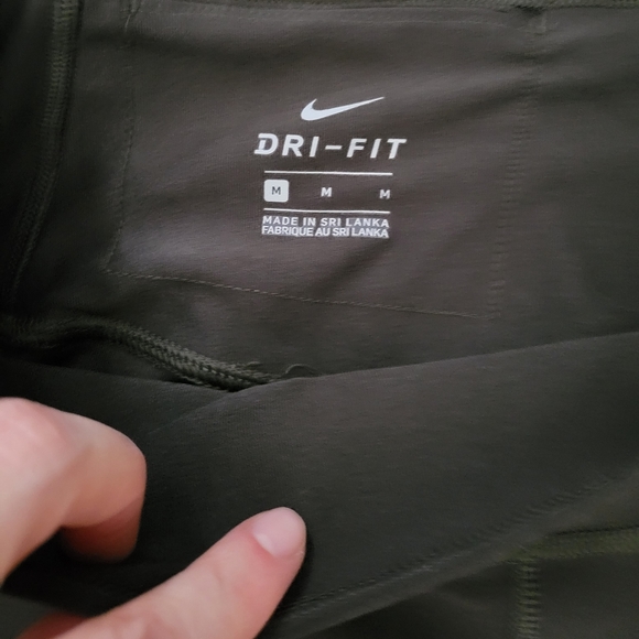 Nike dri fit womens leggings in a dark green size M - Picture 3 of 4
